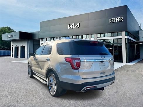 Used 2017 Ford Explorer Limited w/ Equipment Group 301A image 6