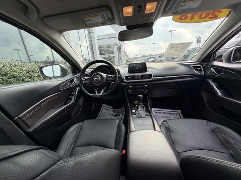 Used 2018 MAZDA MAZDA3 Grand Touring w/ Premium Equipment Package image 25