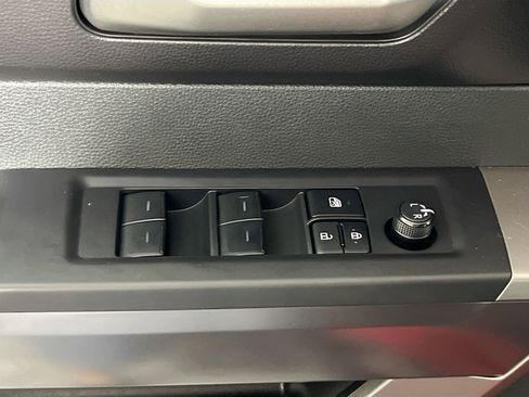Used 2025 Toyota Tundra SR5 w/ SR5 Convenience Package AWD/4WD image 16