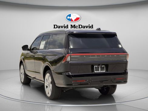 New 2025 Lincoln Navigator Black Label image 4