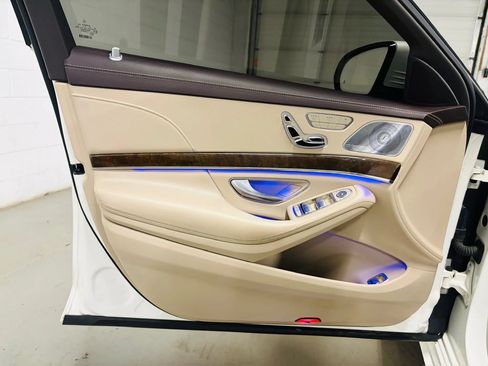 Used 2016 Mercedes-Benz S 550 4MATIC Sedan image 16