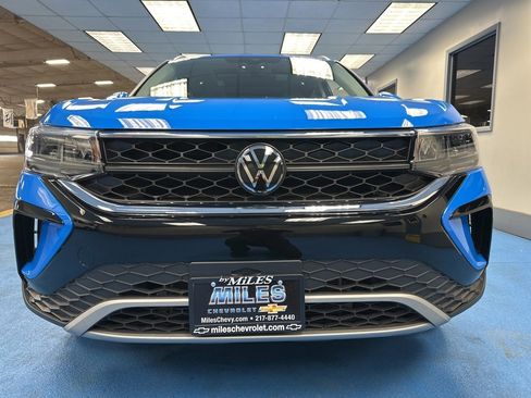 Used 2024 Volkswagen Taos SE image 14