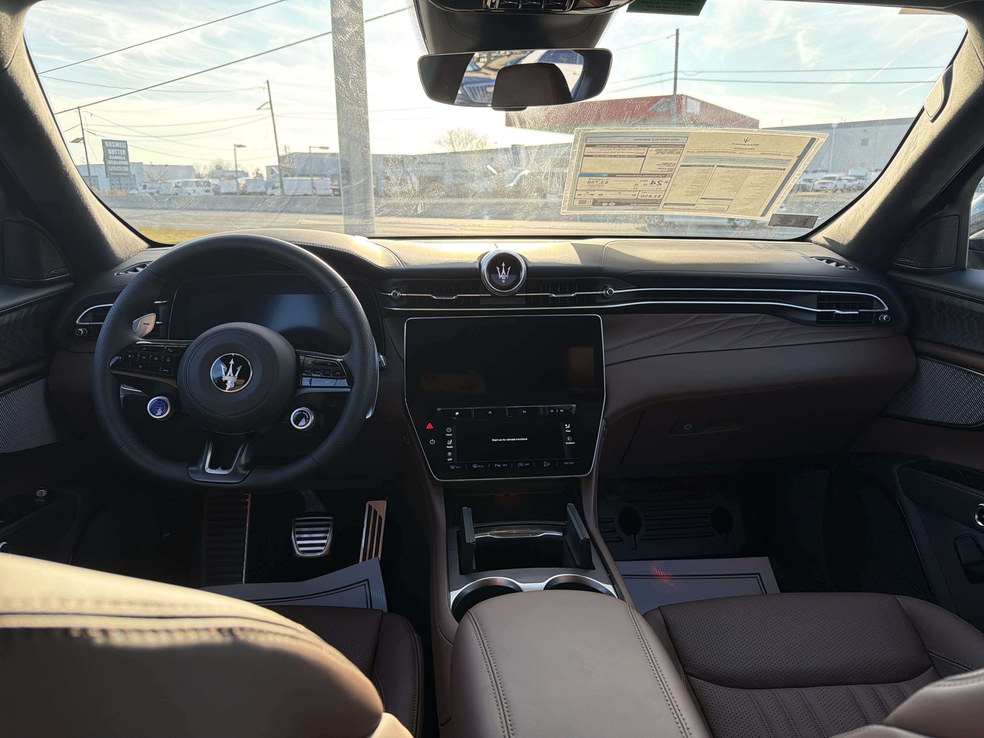 Used 2025 Maserati Grecale Modena AWD/4WD image 25