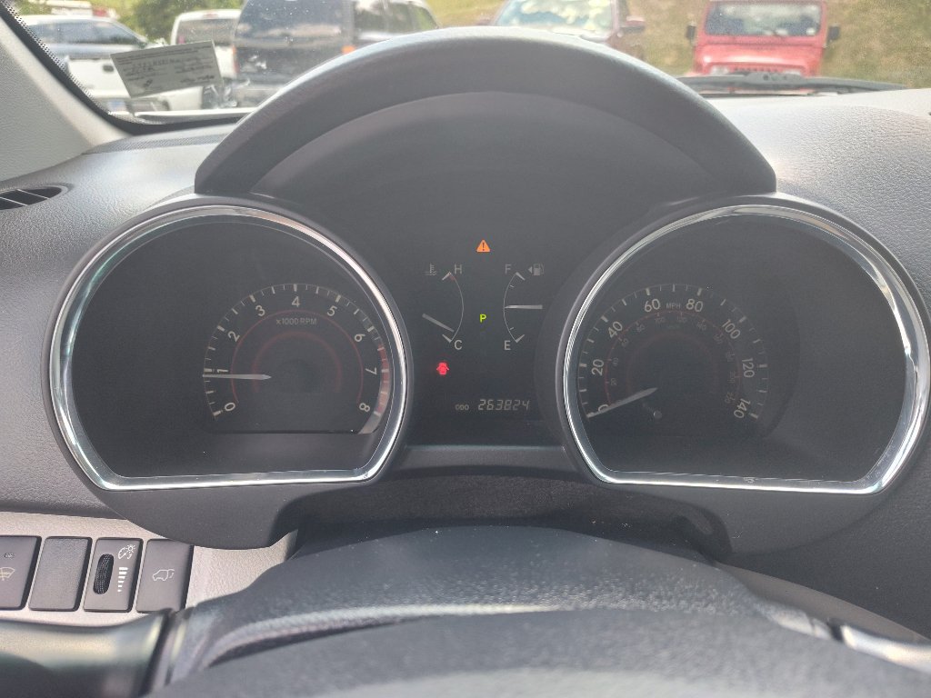 Used 2010 Toyota Highlander Sport w/ Extra Value Pkg 4 FWD image 17