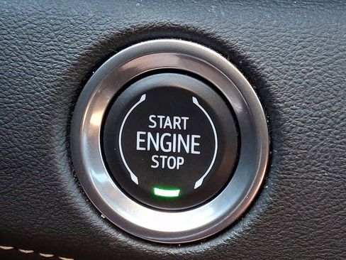 Certified 2023 Cadillac Escalade Sport w/ LPO, ONYX Package image 28