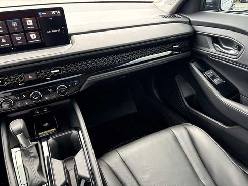 Used 2025 Honda Accord Touring image 13
