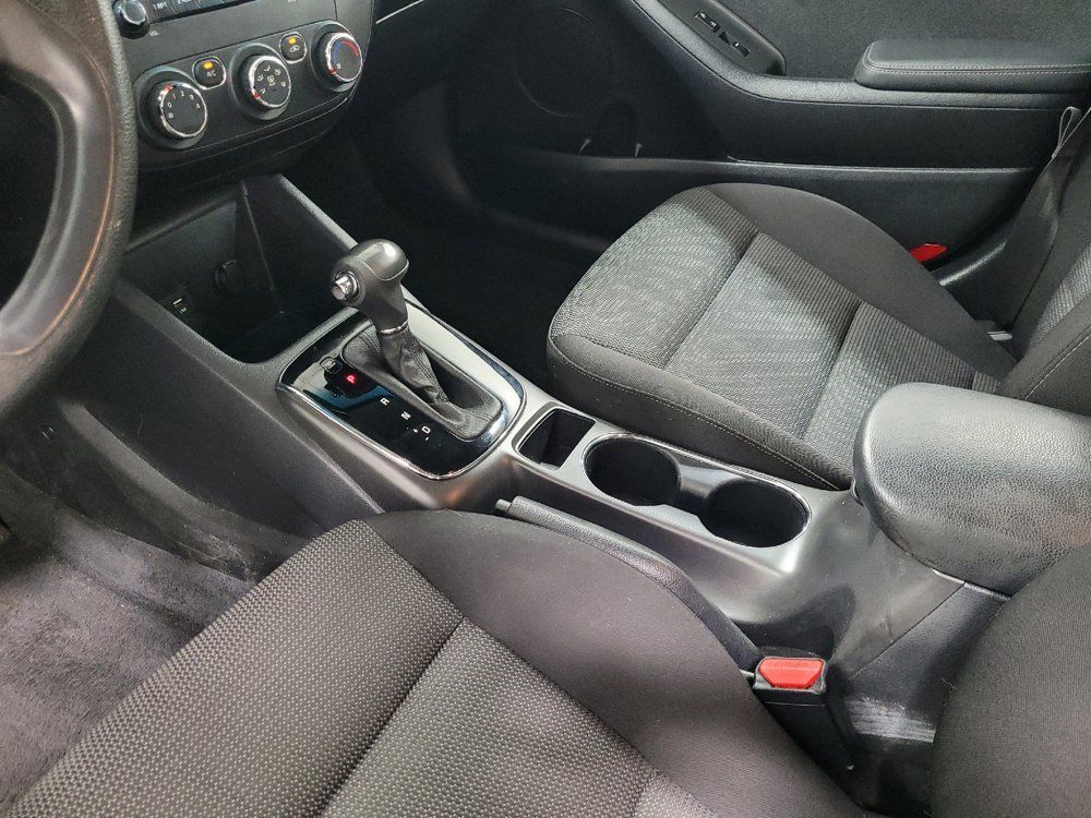 Used 2017 Kia Forte LX FWD image 26