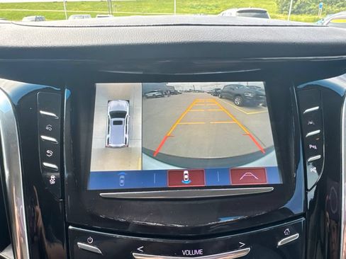 Used 2017 Cadillac Escalade Premium Luxury AWD/4WD image 10