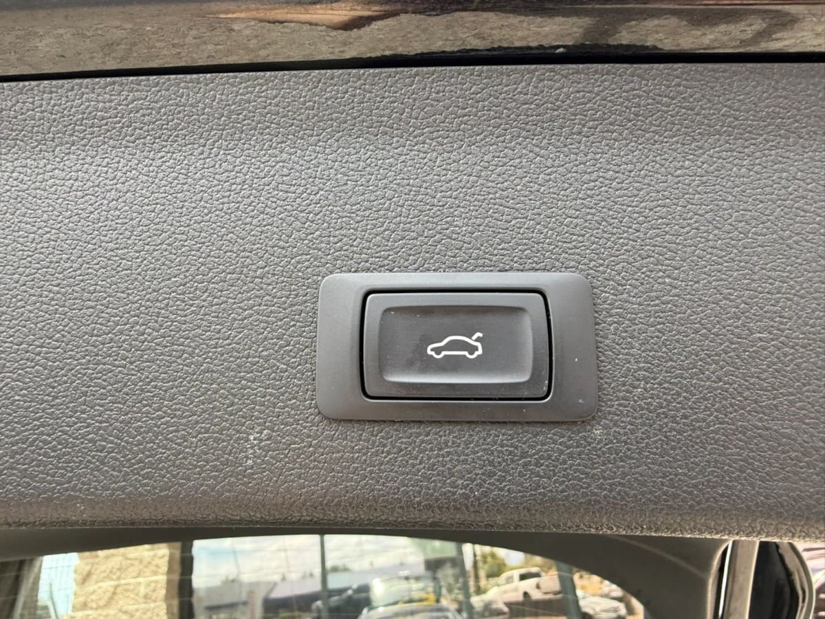 Used 2013 Audi A4 Premium Plus AWD/4WD image 32