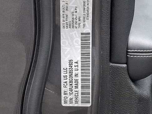 Used 2022 Jeep Grand Cherokee L Limited w/ Black Appearance Package AWD/4WD image 30