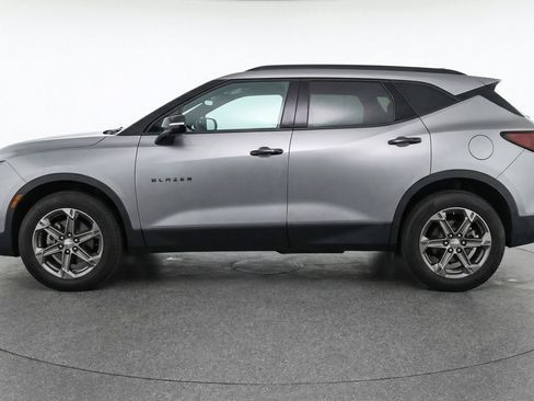 Used 2025 Chevrolet Blazer LT image 5