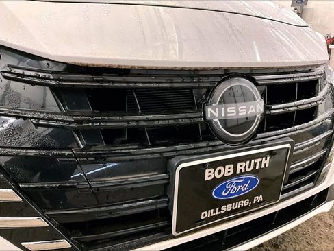 Used 2024 Nissan Versa S w/ Trunk Package image 29