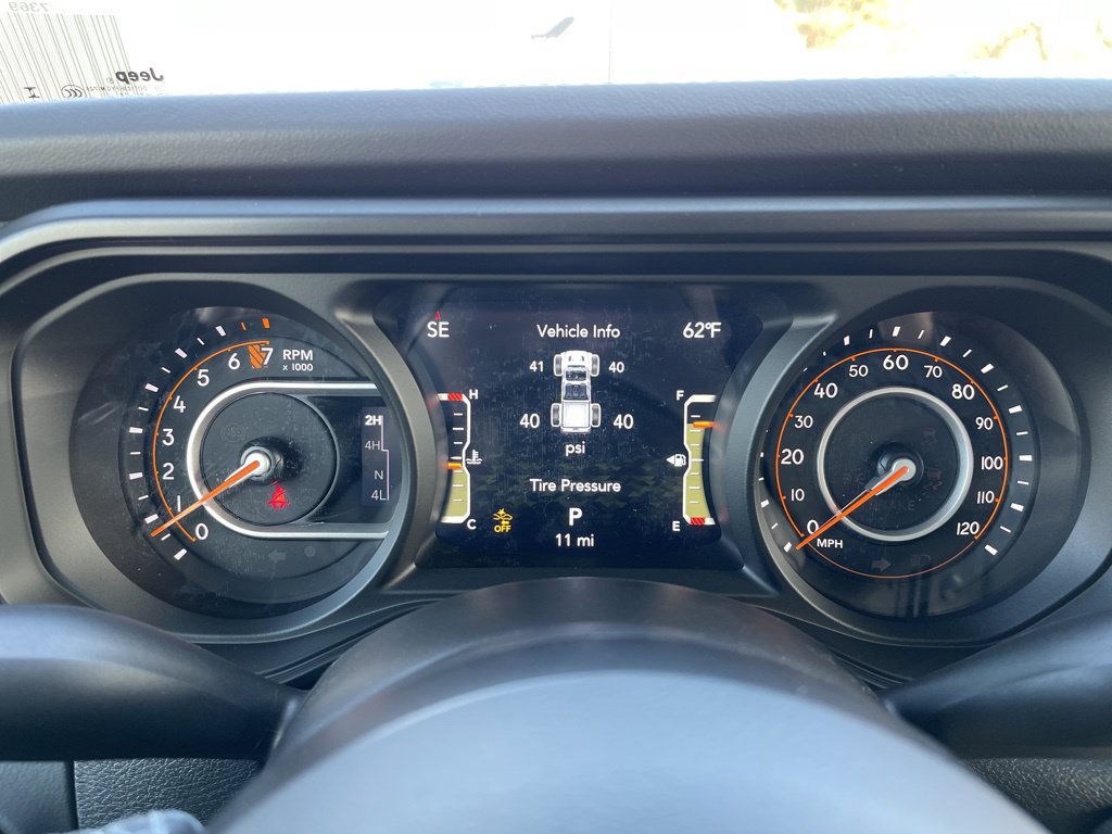 New 2026 Jeep Gladiator Sport AWD/4WD image 7