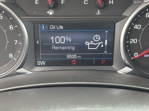 Used 2023 GMC Terrain SLE FWD image 11