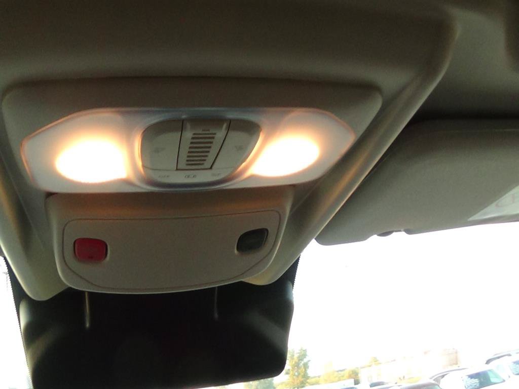 Used 2025 RAM ProMaster 2500 w/ Storage Group FWD image 19