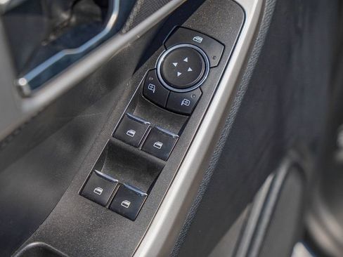 Used 2023 Ford Explorer XLT w/ Equipment Group 202A image 33