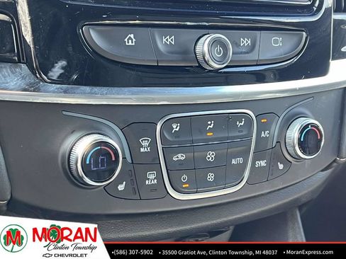 Certified 2023 Chevrolet Traverse LT w/ LT Premium Package AWD/4WD image 24