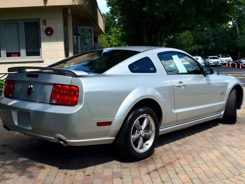 Used 2006 Ford Mustang GT Premium image 12
