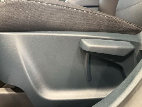 Used 2024 Ford Maverick XL FWD image 11