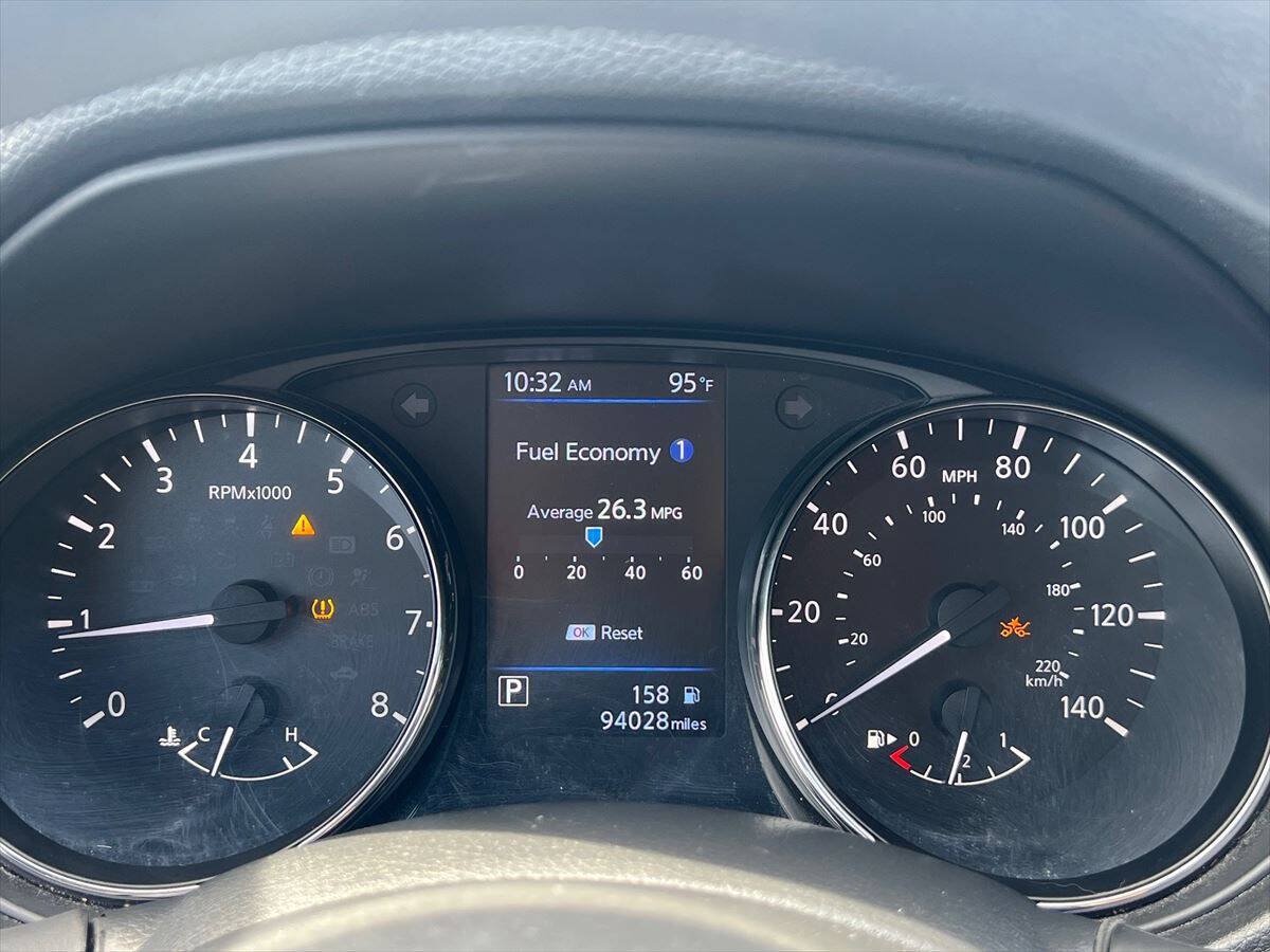 Used 2022 Nissan Rogue Sport S FWD image 12