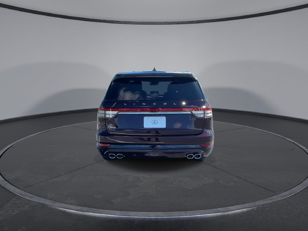 Used 2023 Lincoln Aviator Grand Touring w/ Equipment Group 301A AWD/4WD image 7