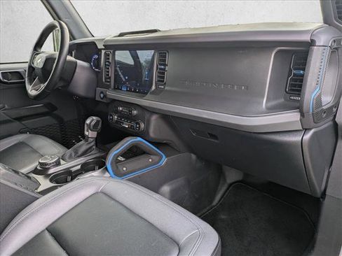 Used 2024 Ford Bronco Black Diamond image 19