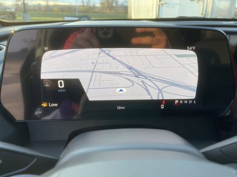 New 2026 Chevrolet Traverse LT w/ Driver Confidence Package image 15