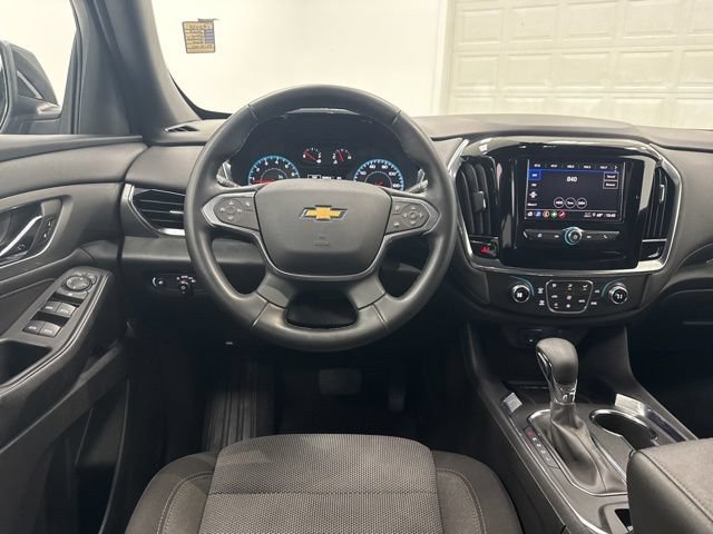 Used 2023 Chevrolet Traverse LT FWD image 21