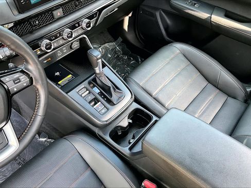 Used 2025 Honda CR-V Sport Touring image 17