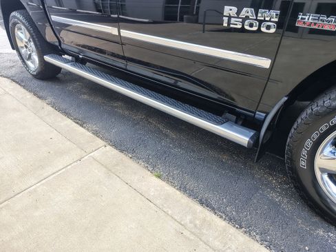 Certified 2017 RAM 1500 Big Horn AWD/4WD image 6