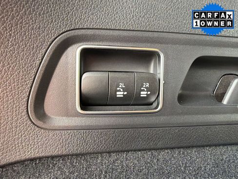 Certified 2025 Mercedes-Benz GLS 450 4MATIC image 35