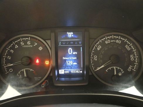 Used 2019 Toyota Tacoma TRD Off-Road w/ Technology Package AWD/4WD image 27