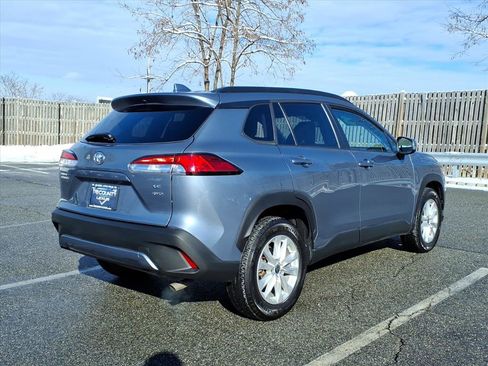 Used 2023 Toyota Corolla Cross LE image 6