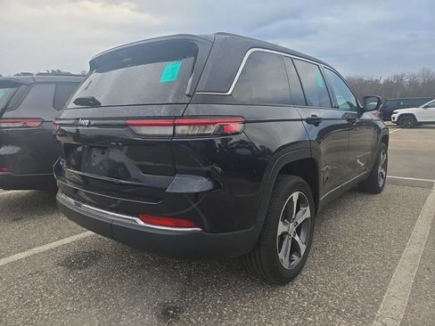 Used 2023 Jeep Grand Cherokee 4WD 4xe w/ Luxury Tech Group II image 5