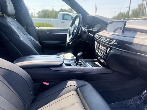 Used 2018 BMW X5 xDrive50i image 11