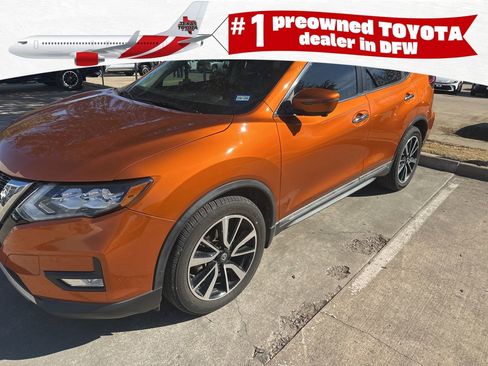 Used 2019 Nissan Rogue SL w/ Premium Package image 1