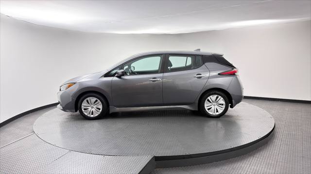 Used 2025 Nissan Leaf S FWD image 3