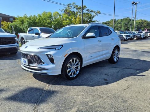 Used 2024 Buick Encore GX Avenir w/ Avenir Convenience Package image 7