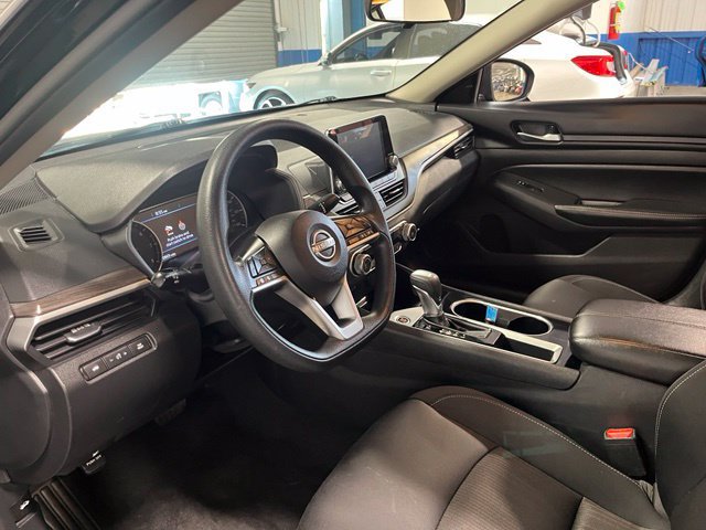 Used 2024 Nissan Altima 2.5 SV FWD image 22