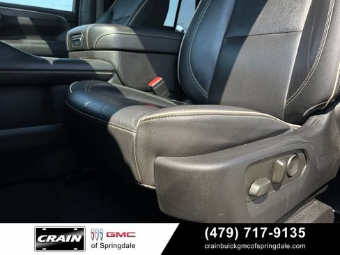 Used 2021 GMC Yukon SLT w/ SLT Premium Package AWD/4WD image 23