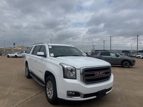 Used 2019 GMC Yukon XL SLT image 1