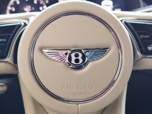 Used 2024 Bentley Continental GT image 37