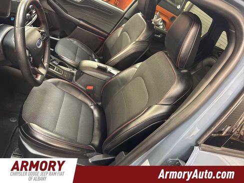 Used 2024 Ford Escape ST-Line image 10