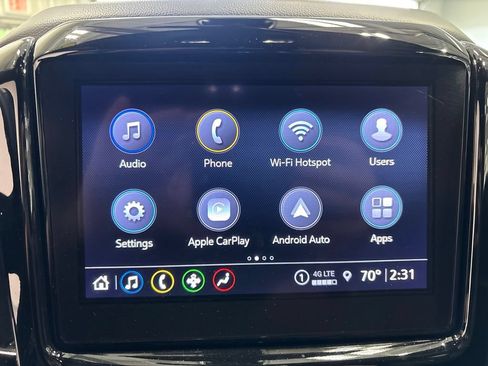 Used 2023 Chevrolet Traverse LT AWD/4WD image 17