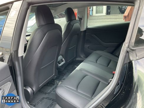 Used 2019 Tesla Model 3 Performance image 25