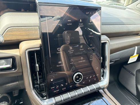 New 2026 GMC Yukon XL Denali Ultimate AWD/4WD image 14