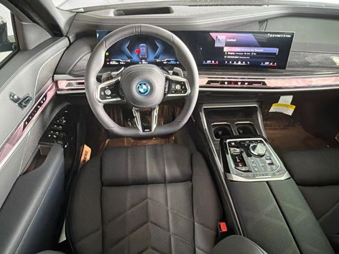 New 2026 BMW 750e xDrive image 16