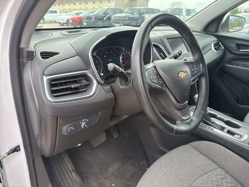 Used 2024 Chevrolet Equinox LT image 12