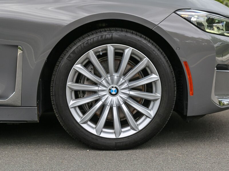 Used 2020 BMW 740i RWD image 12