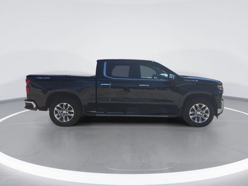 Certified 2021 Chevrolet Silverado 1500 LTZ w/ Technology Package AWD/4WD image 2